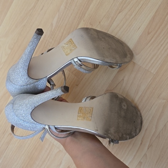 Call It Spring Vegan Open Toe Ankle Strap Silver High Heels Size 7.5 - Picture 9 of 9